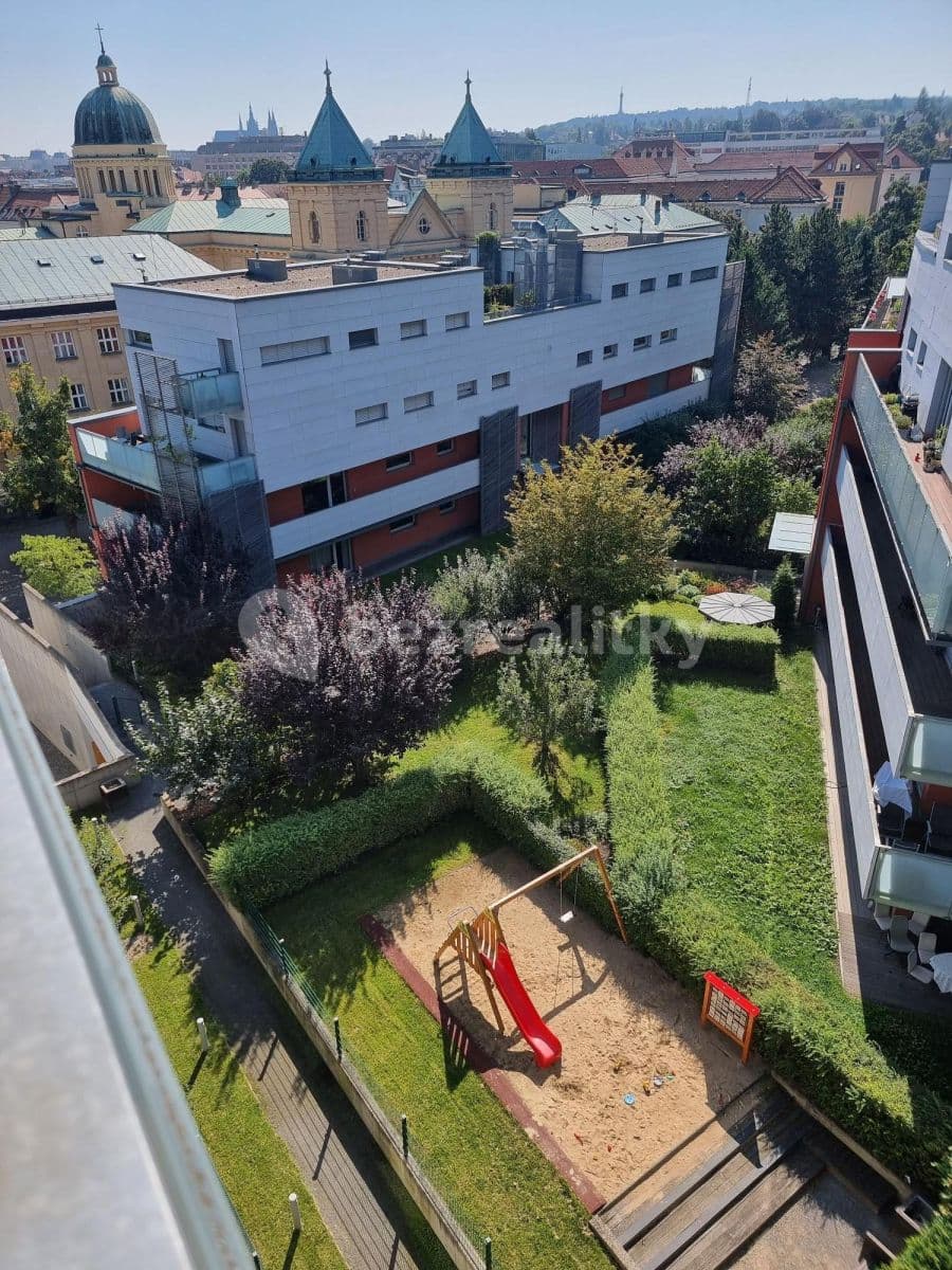 Prenájom bytu 4-izbový 115 m², Kolejní, Praha, Praha Prenájom bytu 4-izbový 115 m², Kolejní, Praha, Praha