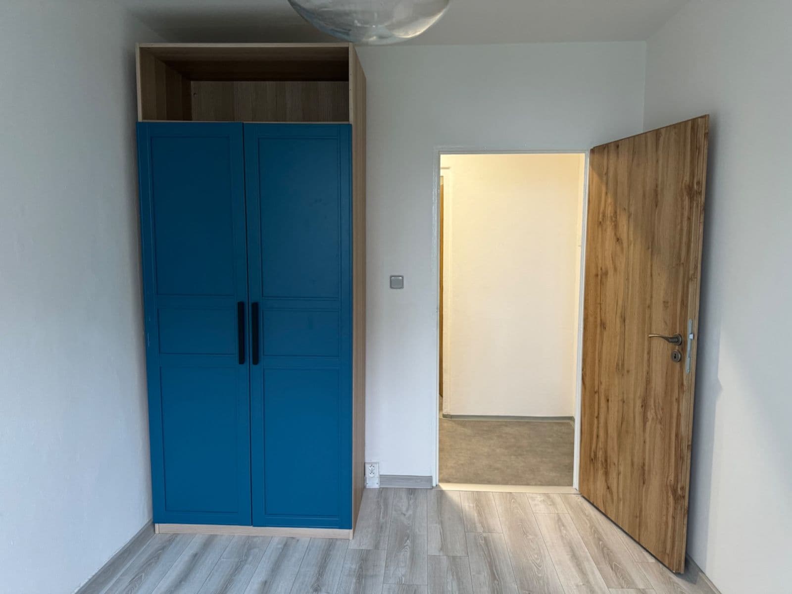 Prenájom bytu 2-izbový 43 m², Ciolkovského, Praha, Praha Prenájom bytu 2-izbový 43 m², Ciolkovského, Praha, Praha
