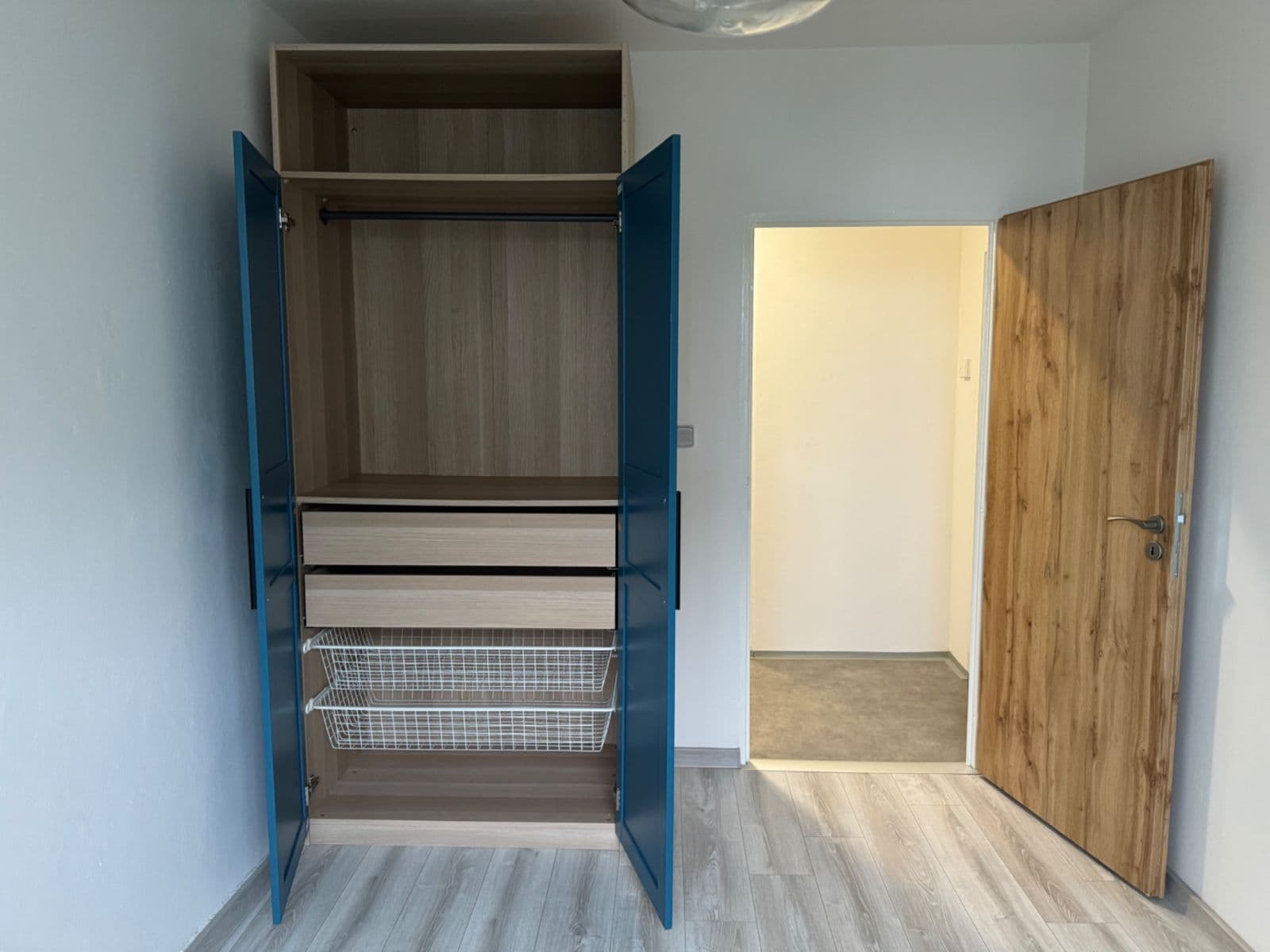 Prenájom bytu 2-izbový 43 m², Ciolkovského, Praha, Praha Prenájom bytu 2-izbový 43 m², Ciolkovského, Praha, Praha