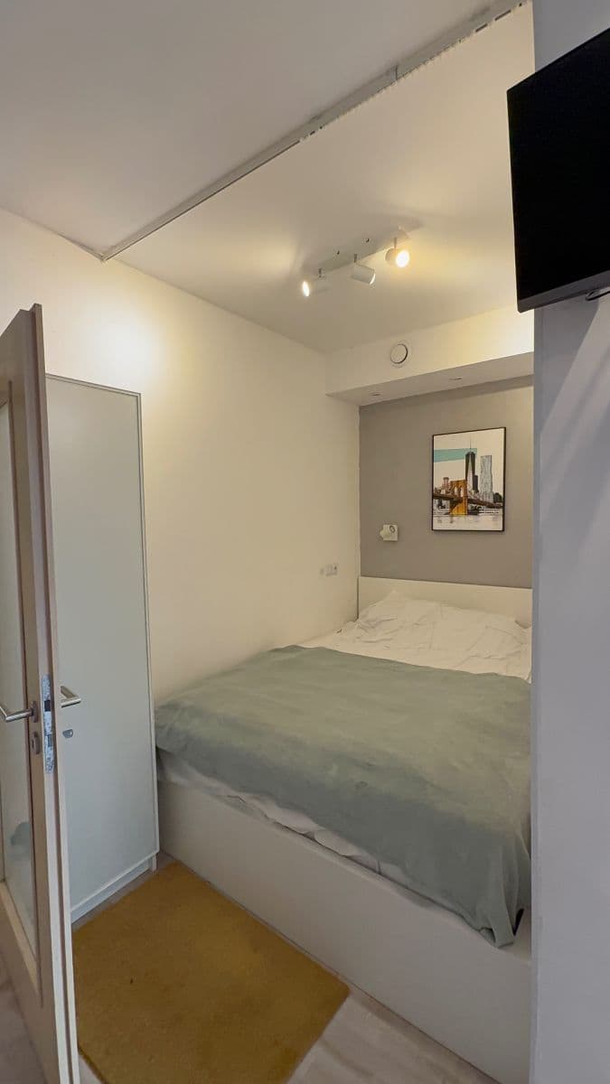Prenájom bytu 1-izbový 32 m², Soukalova, Praha, Praha Prenájom bytu 1-izbový 32 m², Soukalova, Praha, Praha