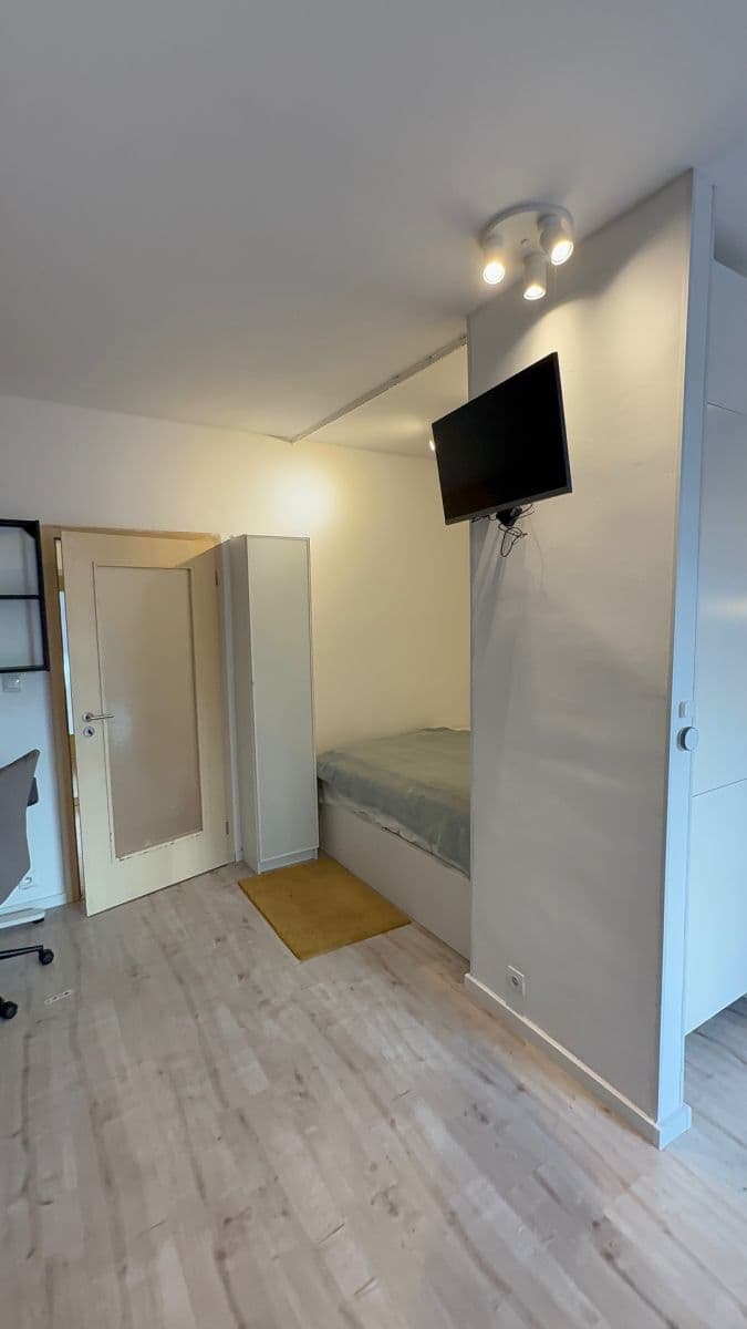 Prenájom bytu 1-izbový 32 m², Soukalova, Praha, Praha Prenájom bytu 1-izbový 32 m², Soukalova, Praha, Praha