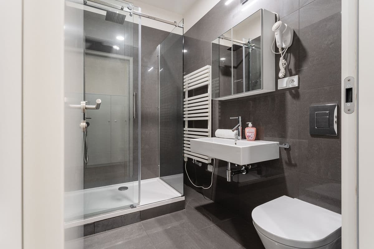 Prenájom bytu 2-izbový 40 m², Staropramenná, Praha, Praha Prenájom bytu 2-izbový 40 m², Staropramenná, Praha, Praha