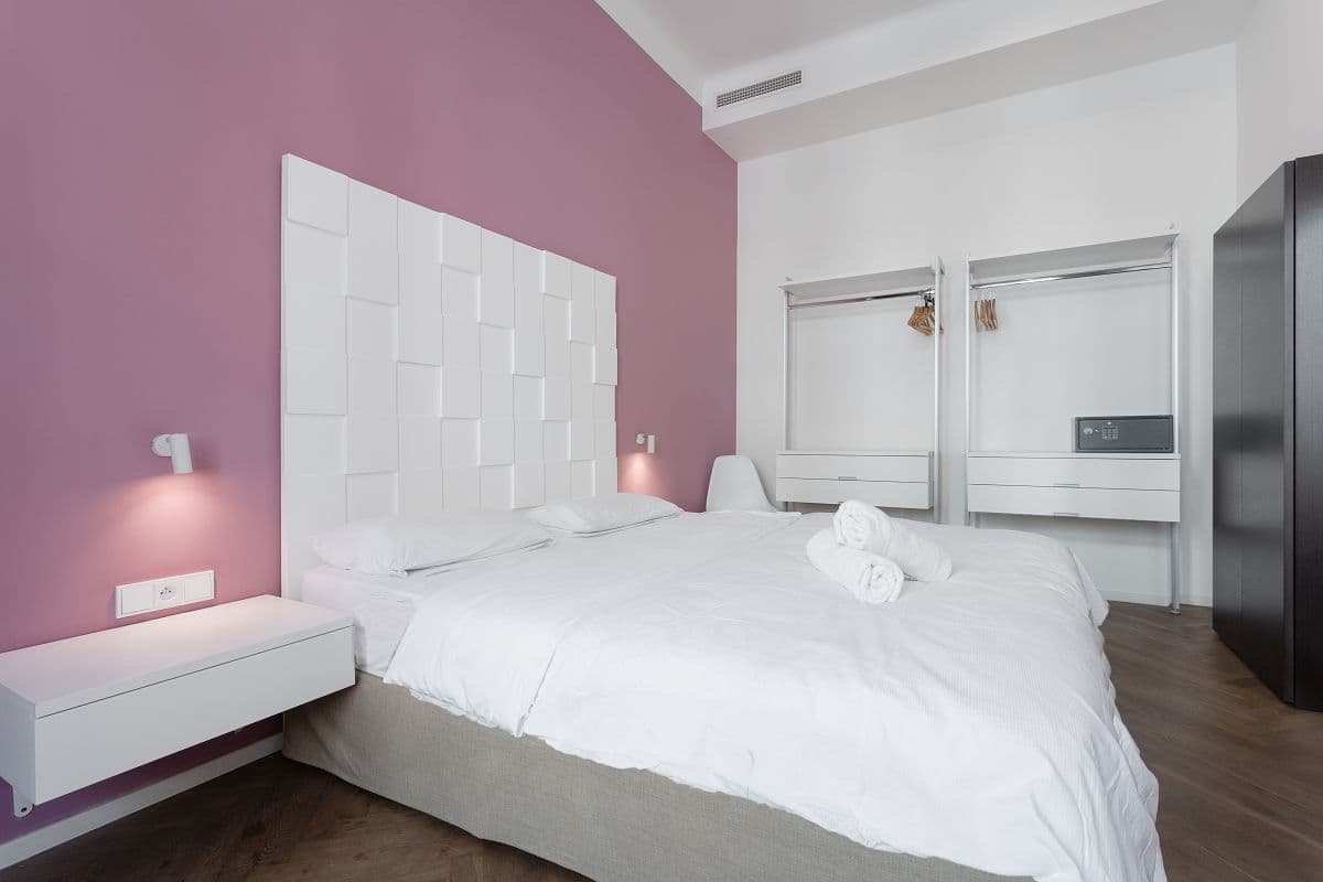 Prenájom bytu 2-izbový 40 m², Staropramenná, Praha, Praha Prenájom bytu 2-izbový 40 m², Staropramenná, Praha, Praha