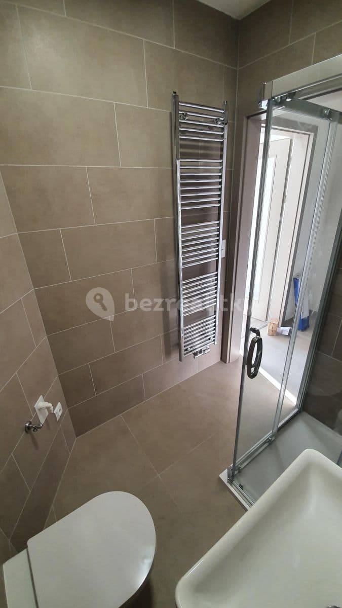 Prenájom bytu 1-izbový 27 m², 5. května, Kolín, Středočeský kraj Prenájom bytu 1-izbový 27 m², 5. května, Kolín, Středočeský kraj