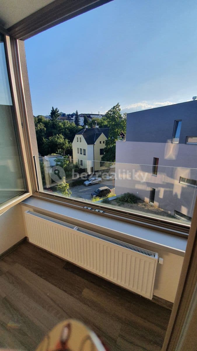 Prenájom bytu 1-izbový 27 m², 5. května, Kolín, Středočeský kraj Prenájom bytu 1-izbový 27 m², 5. května, Kolín, Středočeský kraj