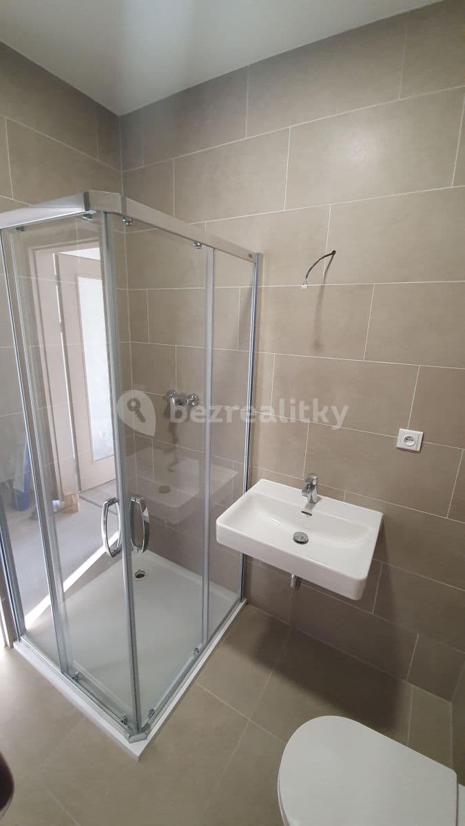 Prenájom bytu 1-izbový 27 m², 5. května, Kolín, Středočeský kraj Prenájom bytu 1-izbový 27 m², 5. května, Kolín, Středočeský kraj
