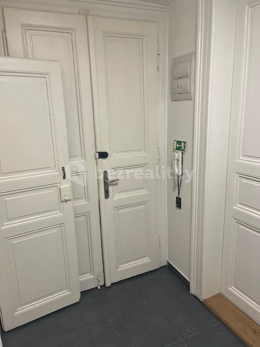 Prenájom bytu 2-izbový 52 m², Veletržní, Praha, Praha Prenájom bytu 2-izbový 52 m², Veletržní, Praha, Praha