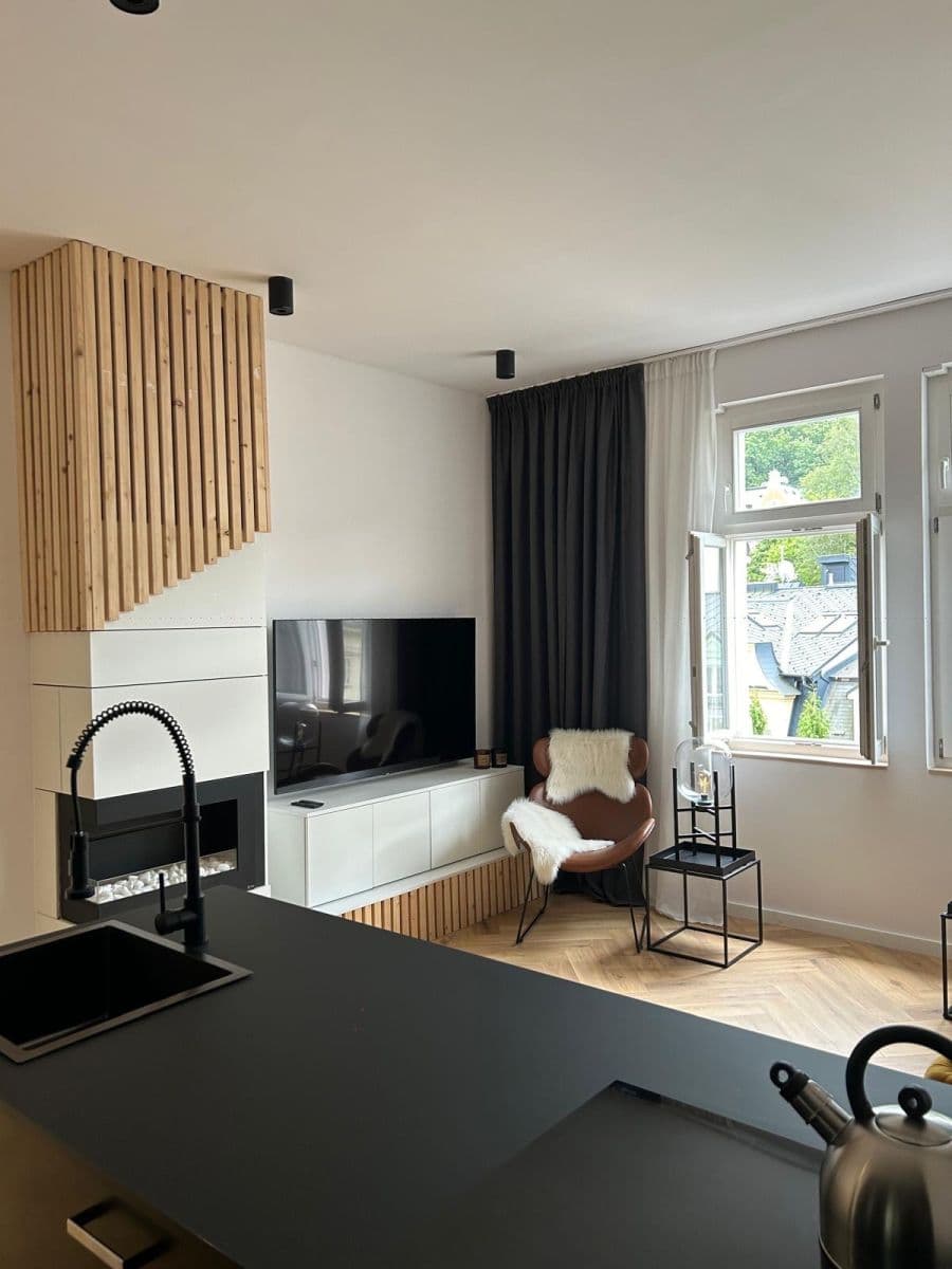 Prenájom bytu 2-izbový 50 m², Sadová, Karlovy Vary, Karlovarský kraj Prenájom bytu 2-izbový 50 m², Sadová, Karlovy Vary, Karlovarský kraj