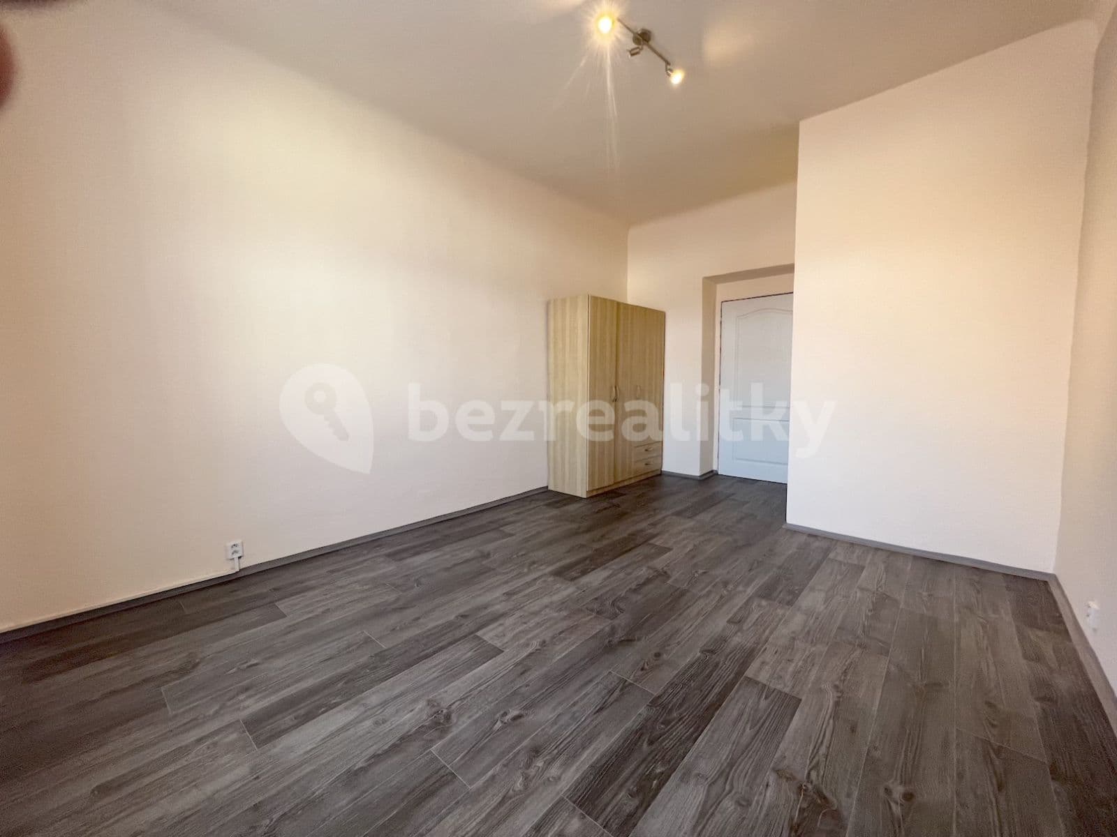 Prenájom bytu 1-izbový 24 m², Magistrů, Praha, Praha Prenájom bytu 1-izbový 24 m², Magistrů, Praha, Praha