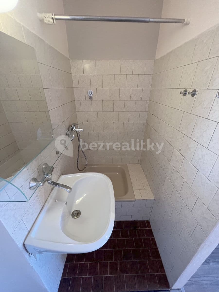 Prenájom bytu 1-izbový 24 m², Magistrů, Praha, Praha Prenájom bytu 1-izbový 24 m², Magistrů, Praha, Praha
