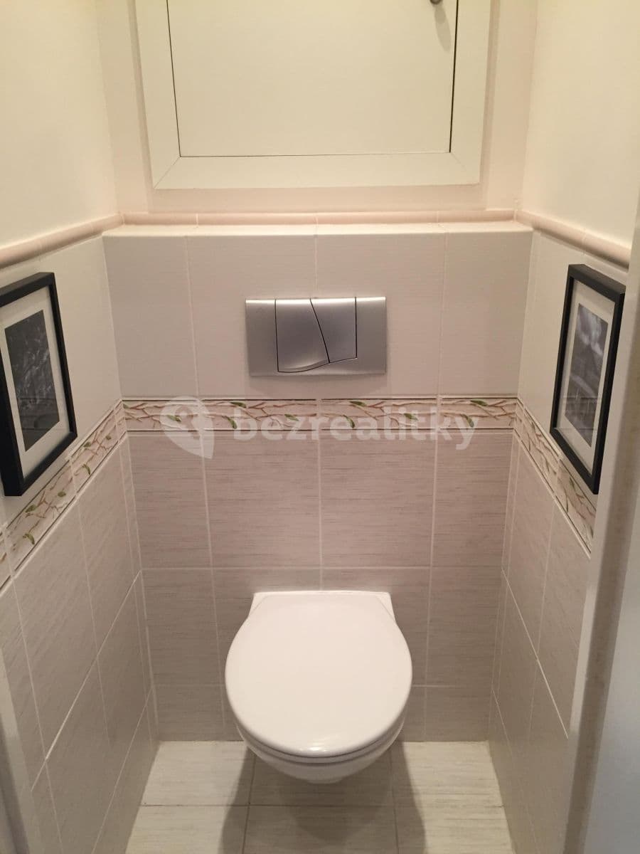 Prenájom bytu Garsoniéra 25 m², Hvozdíková, Praha, Praha Prenájom bytu Garsoniéra 25 m², Hvozdíková, Praha, Praha