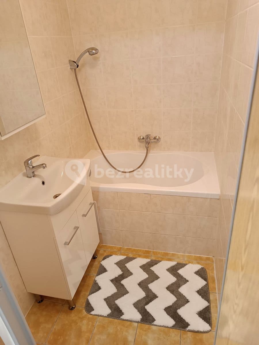 Prenájom bytu 2-izbový 39 m², Rabštejnská, Plzeň, Plzeňský kraj Prenájom bytu 2-izbový 39 m², Rabštejnská, Plzeň, Plzeňský kraj