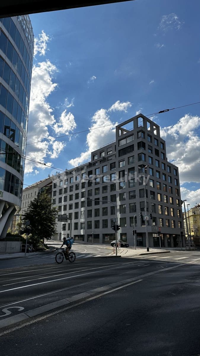 Prenájom bytu 1-izbový 21 m², Mozartova, Praha, Praha Prenájom bytu 1-izbový 21 m², Mozartova, Praha, Praha