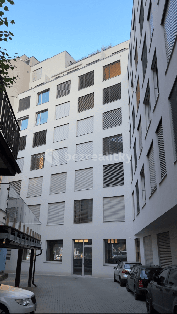 Prenájom bytu 1-izbový 21 m², Mozartova, Praha, Praha Prenájom bytu 1-izbový 21 m², Mozartova, Praha, Praha