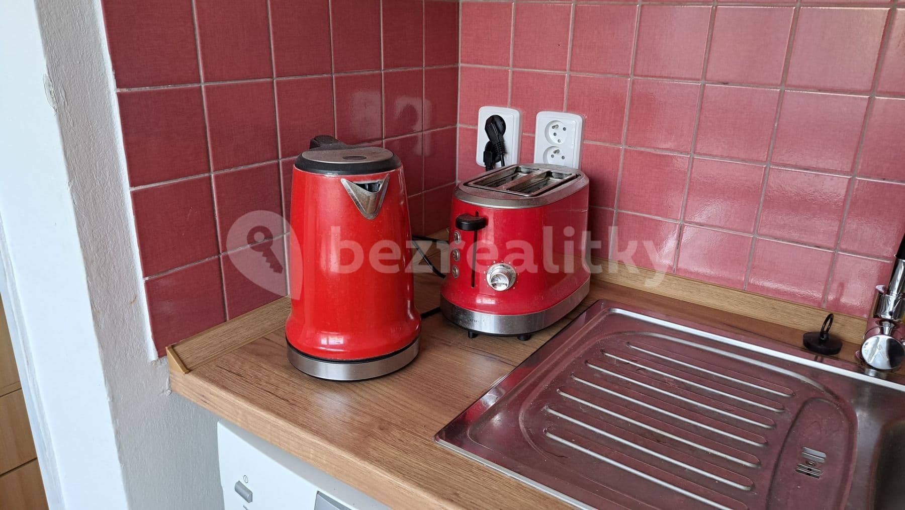 Prenájom bytu 1-izbový 40 m², Foltýnova, Brno, Jihomoravský kraj Prenájom bytu 1-izbový 40 m², Foltýnova, Brno, Jihomoravský kraj