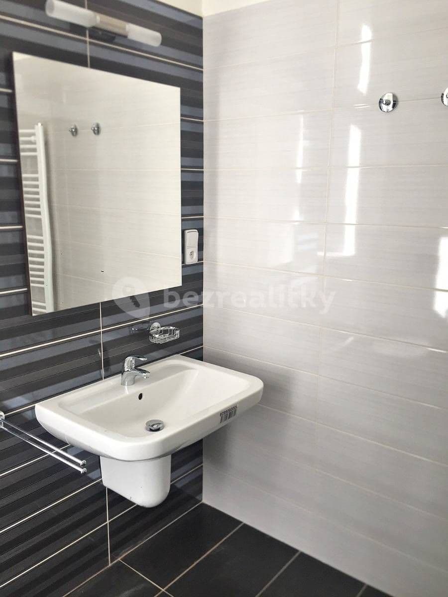Prenájom bytu 2-izbový 72 m², Rumunská, Praha, Praha Prenájom bytu 2-izbový 72 m², Rumunská, Praha, Praha