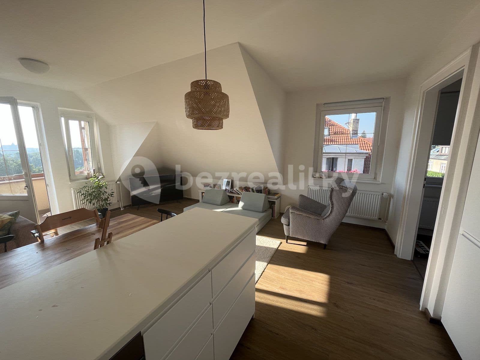 Prenájom bytu 3-izbový 110 m², Sušická, Praha, Praha Prenájom bytu 3-izbový 110 m², Sušická, Praha, Praha
