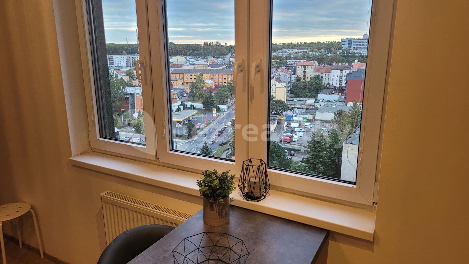 Prenájom bytu 1-izbový 23 m², Praha, Praha Prenájom bytu 1-izbový 23 m², Praha, Praha