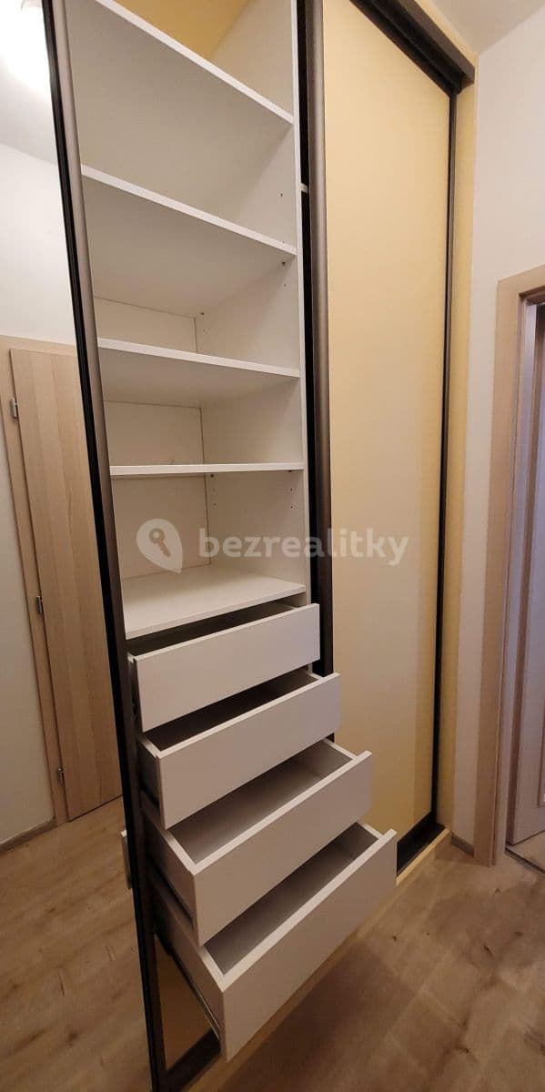 Prenájom bytu 1-izbový 23 m², Praha, Praha Prenájom bytu 1-izbový 23 m², Praha, Praha
