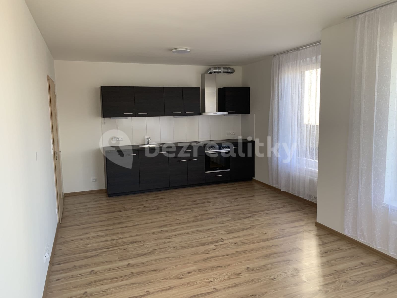 Prenájom bytu 2-izbový 56 m², Hugo Haase, Praha, Praha Prenájom bytu 2-izbový 56 m², Hugo Haase, Praha, Praha