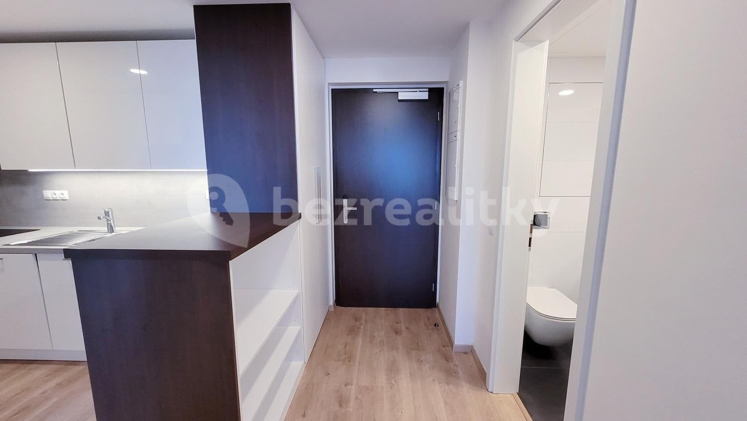Prenájom bytu 2-izbový 52 m², Mukařovského, Praha, Praha Prenájom bytu 2-izbový 52 m², Mukařovského, Praha, Praha