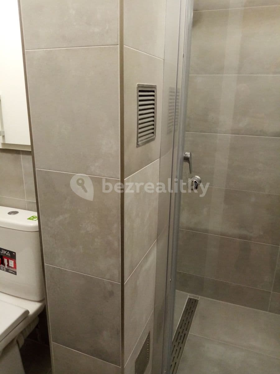 Prenájom bytu 1-izbový 39 m², Jičínská, Ostrava, Moravskoslezský kraj Prenájom bytu 1-izbový 39 m², Jičínská, Ostrava, Moravskoslezský kraj