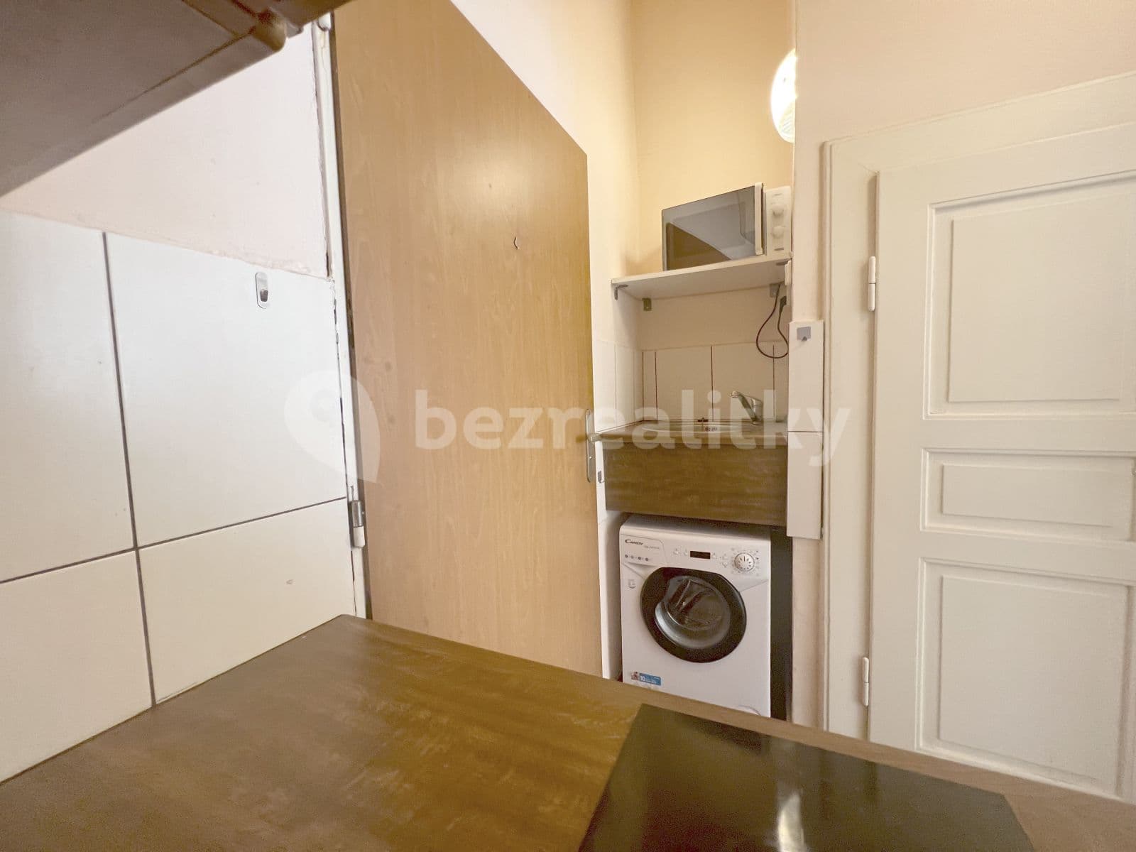 Prenájom bytu 1-izbový 24 m², Magistrů, Praha, Praha Prenájom bytu 1-izbový 24 m², Magistrů, Praha, Praha