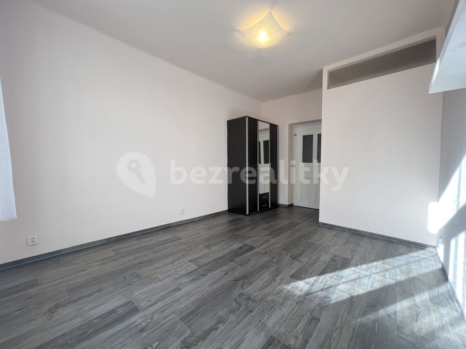 Prenájom bytu 1-izbový 24 m², Magistrů, Praha, Praha Prenájom bytu 1-izbový 24 m², Magistrů, Praha, Praha