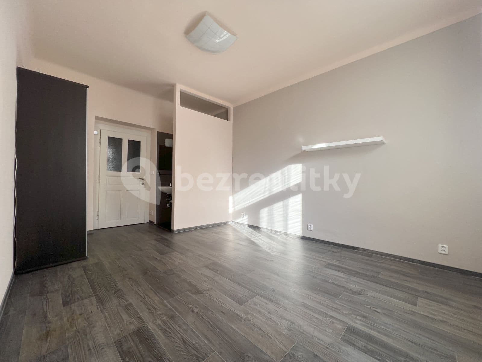 Prenájom bytu 1-izbový 24 m², Magistrů, Praha, Praha Prenájom bytu 1-izbový 24 m², Magistrů, Praha, Praha