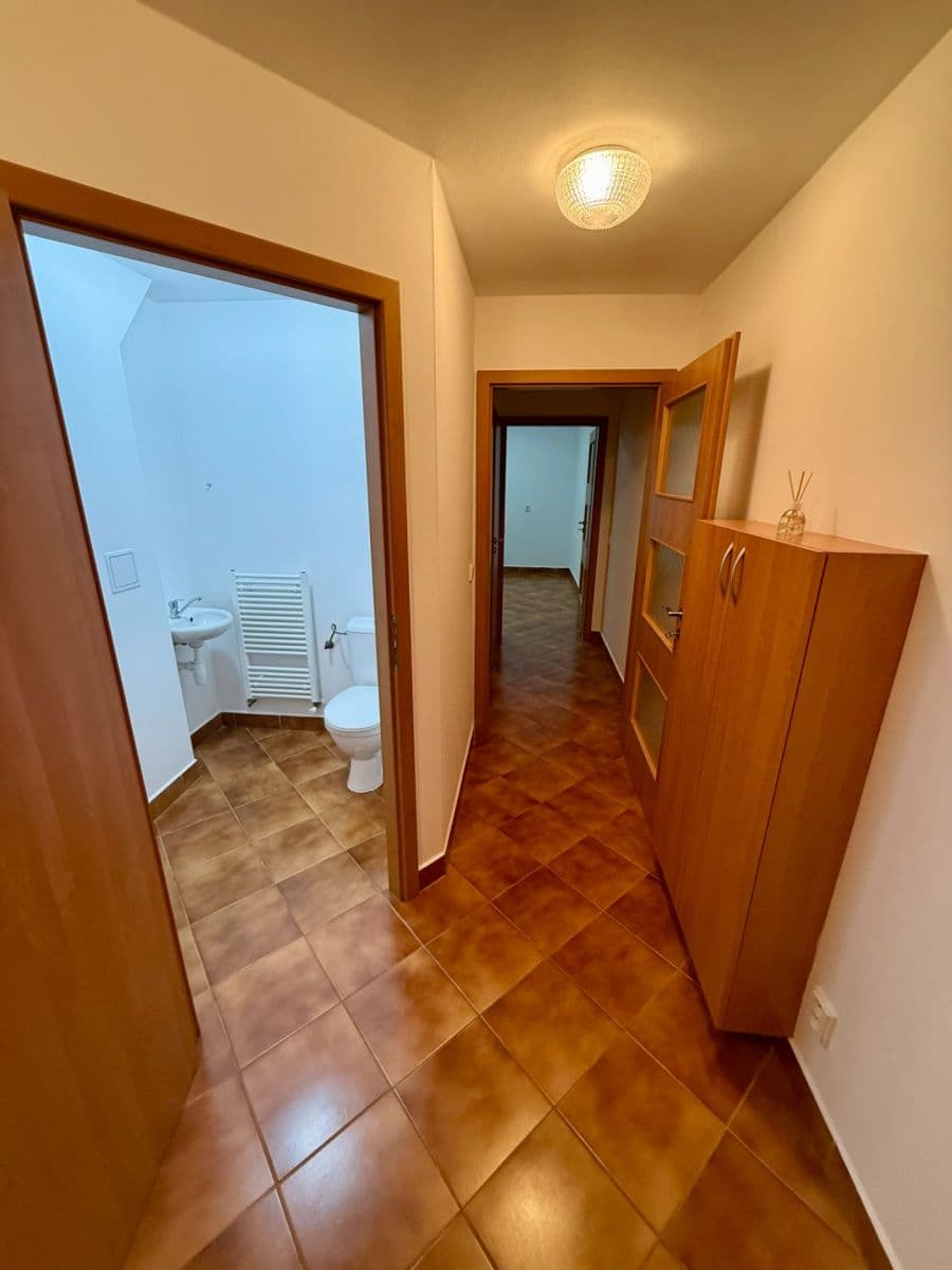 Prenájom domu 160 m², pozemek 450 m², Šalvějová, Jesenice, Středočeský kraj Prenájom domu 160 m², pozemek 450 m², Šalvějová, Jesenice, Středočeský kraj
