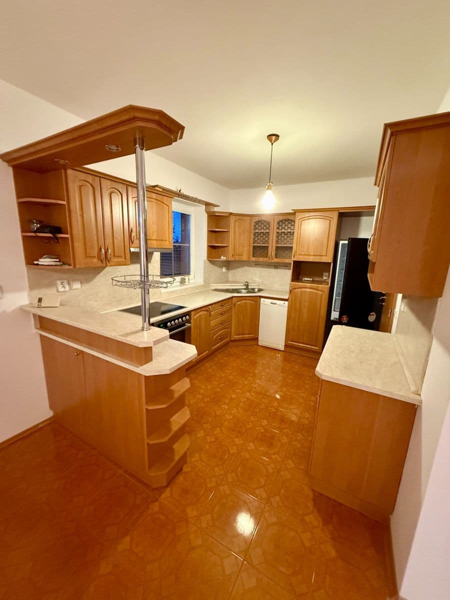 Prenájom domu 160 m², pozemek 450 m², Šalvějová, Jesenice, Středočeský kraj Prenájom domu 160 m², pozemek 450 m², Šalvějová, Jesenice, Středočeský kraj