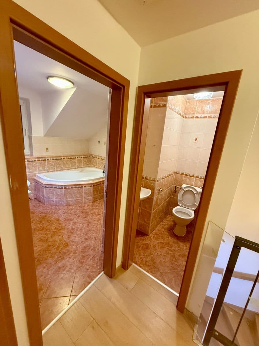 Prenájom domu 160 m², pozemek 450 m², Šalvějová, Jesenice, Středočeský kraj Prenájom domu 160 m², pozemek 450 m², Šalvějová, Jesenice, Středočeský kraj