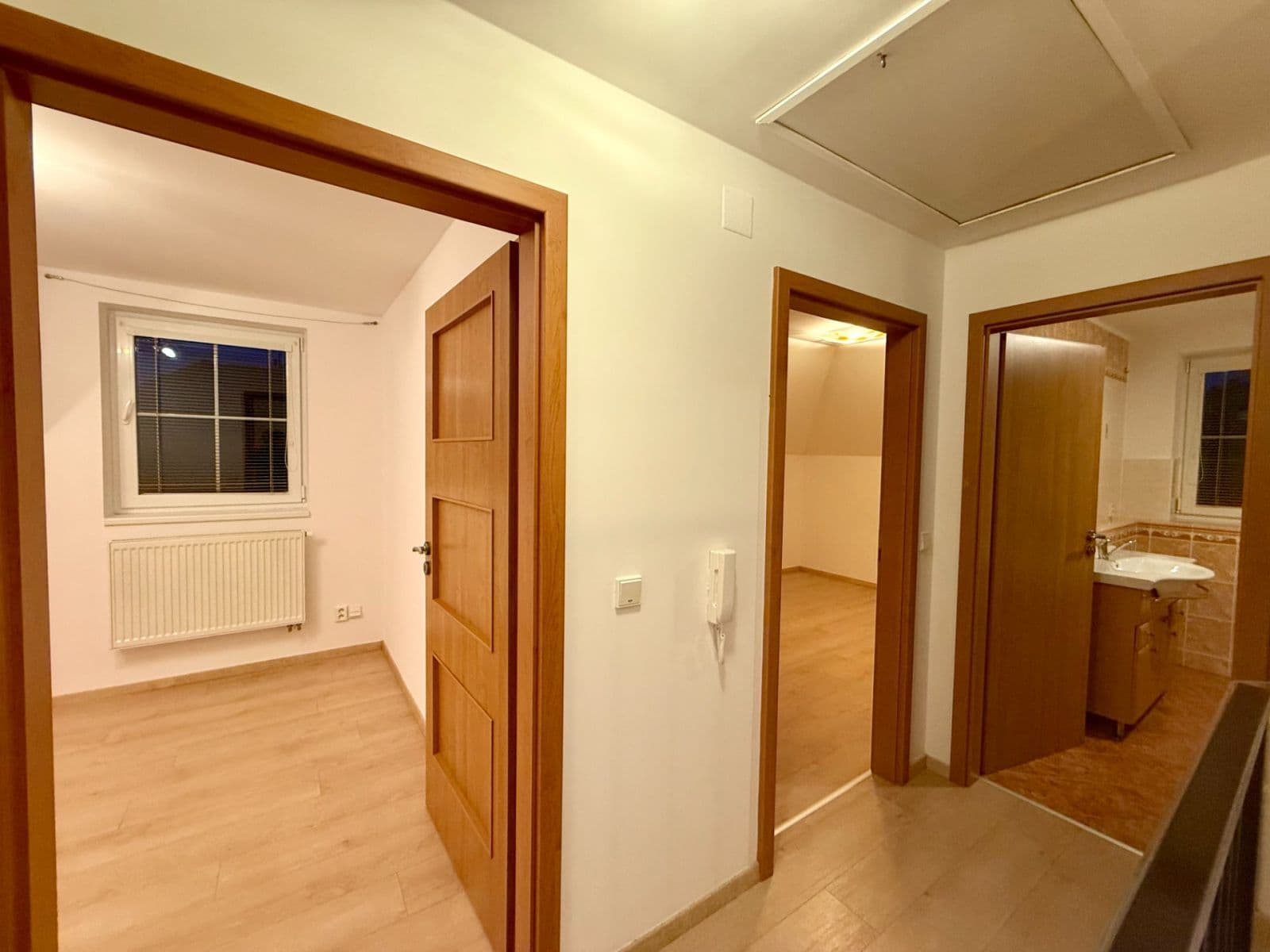 Prenájom domu 160 m², pozemek 450 m², Šalvějová, Jesenice, Středočeský kraj Prenájom domu 160 m², pozemek 450 m², Šalvějová, Jesenice, Středočeský kraj