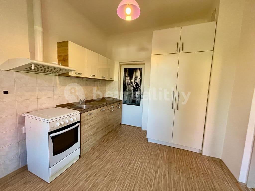Prenájom bytu 1-izbový 45 m², Svatoplukova, Liberec, Liberecký kraj Prenájom bytu 1-izbový 45 m², Svatoplukova, Liberec, Liberecký kraj