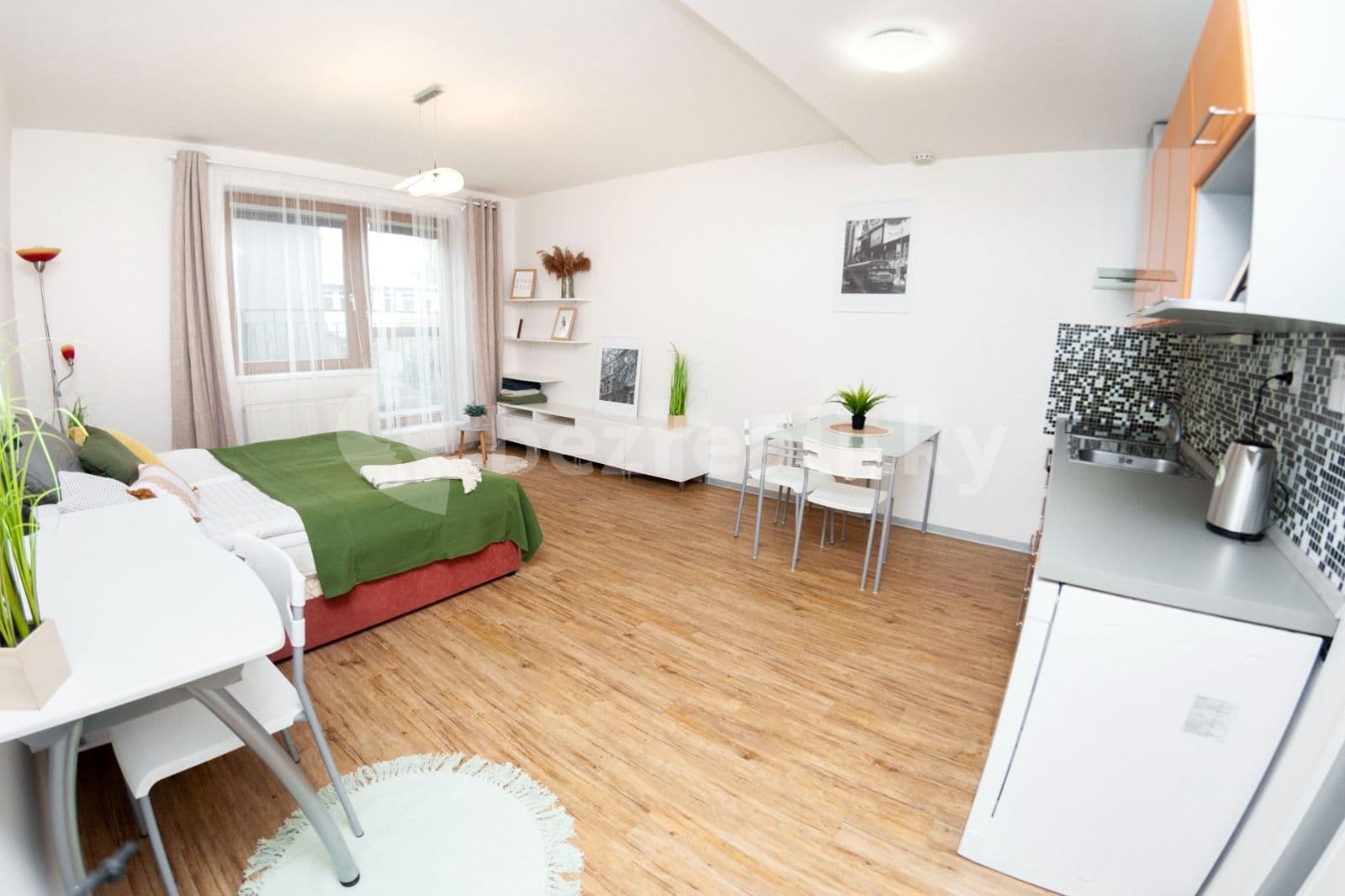 Prenájom bytu 1-izbový 33 m², Kovářská, Brno, Jihomoravský kraj Prenájom bytu 1-izbový 33 m², Kovářská, Brno, Jihomoravský kraj