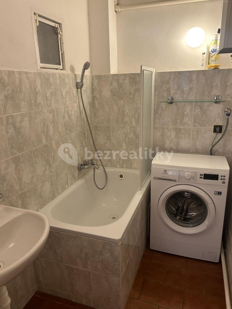 Prenájom bytu 2-izbový 82 m², Přemyslovská, Praha, Praha Prenájom bytu 2-izbový 82 m², Přemyslovská, Praha, Praha