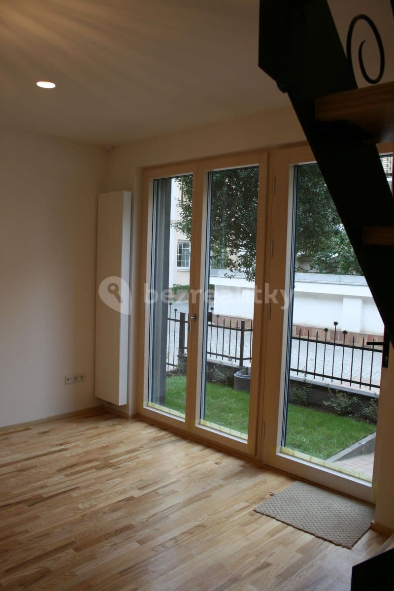 Prenájom bytu 2-izbový 44 m², Jana Masaryka, Praha, Praha Prenájom bytu 2-izbový 44 m², Jana Masaryka, Praha, Praha