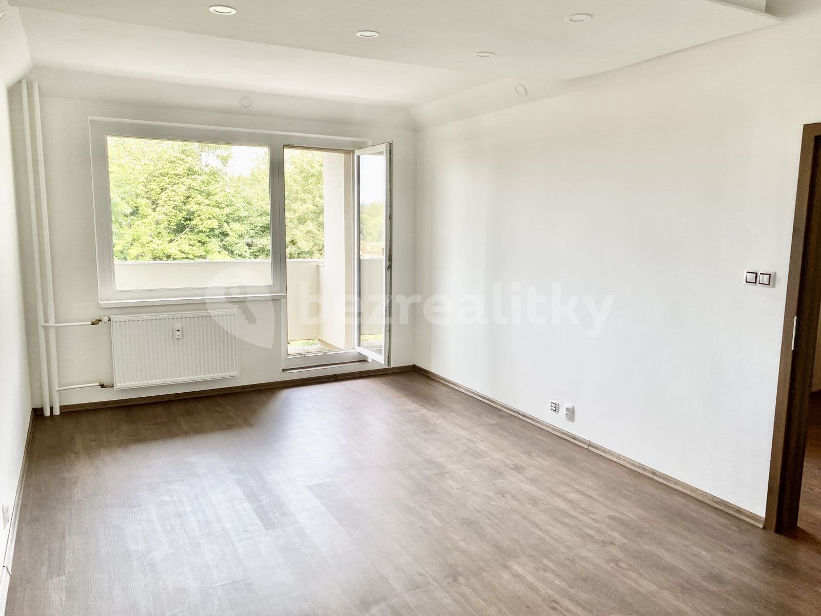 Prenájom bytu 2-izbový 48 m², Charkovská, Karlovy Vary, Karlovarský kraj Prenájom bytu 2-izbový 48 m², Charkovská, Karlovy Vary, Karlovarský kraj