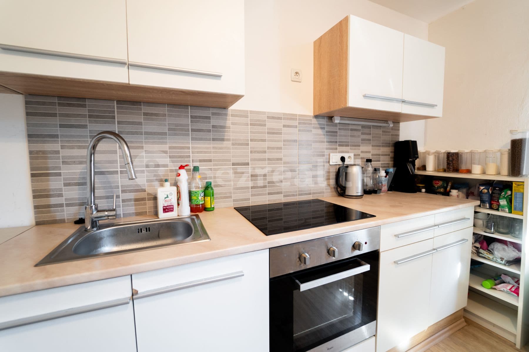 Prenájom bytu 2-izbový 57 m², Podhorská, Jablonec nad Nisou, Liberecký kraj Prenájom bytu 2-izbový 57 m², Podhorská, Jablonec nad Nisou, Liberecký kraj