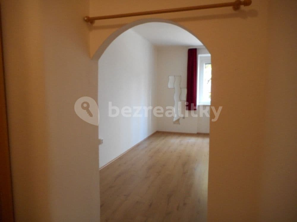 Prenájom bytu 1-izbový 38 m², Školní, Praha, Praha Prenájom bytu 1-izbový 38 m², Školní, Praha, Praha