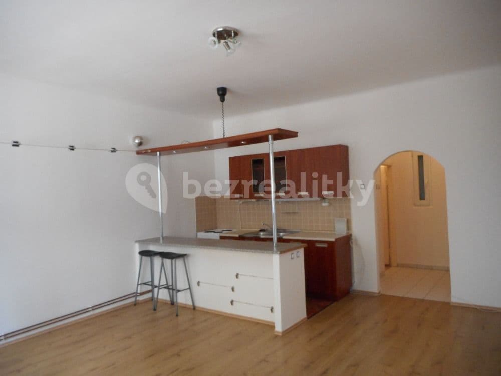 Prenájom bytu 1-izbový 38 m², Školní, Praha, Praha Prenájom bytu 1-izbový 38 m², Školní, Praha, Praha