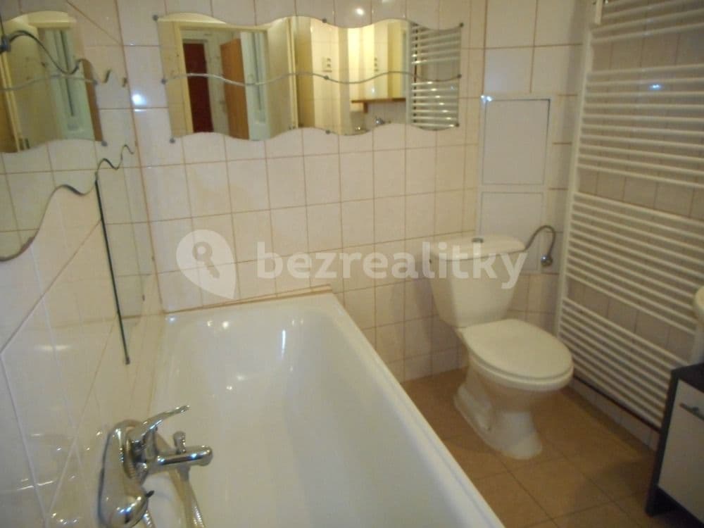 Prenájom bytu 1-izbový 38 m², Školní, Praha, Praha Prenájom bytu 1-izbový 38 m², Školní, Praha, Praha