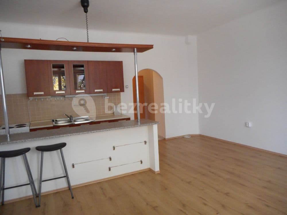 Prenájom bytu 1-izbový 38 m², Školní, Praha, Praha Prenájom bytu 1-izbový 38 m², Školní, Praha, Praha