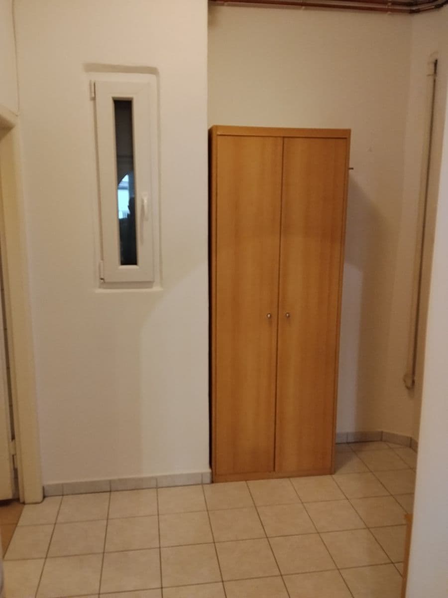 Prenájom bytu 1-izbový 38 m², Školní, Praha, Praha Prenájom bytu 1-izbový 38 m², Školní, Praha, Praha