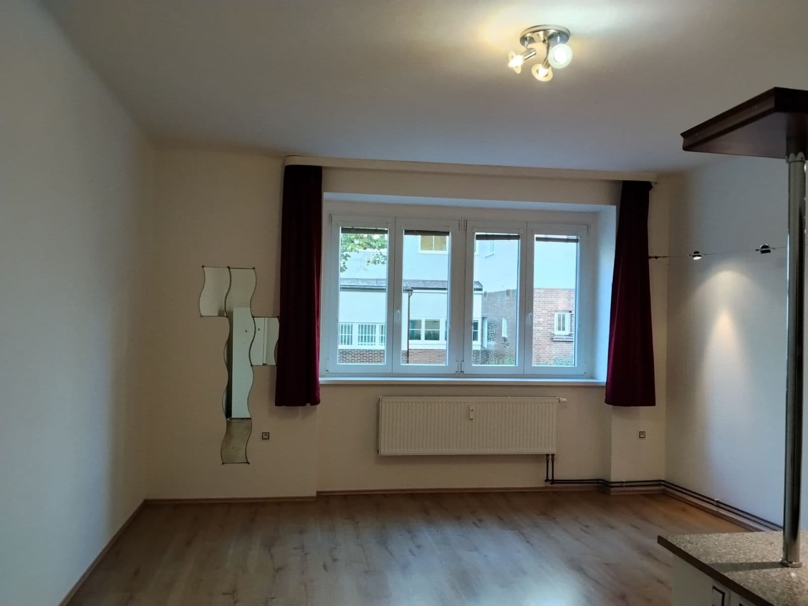 Prenájom bytu 1-izbový 38 m², Školní, Praha, Praha Prenájom bytu 1-izbový 38 m², Školní, Praha, Praha