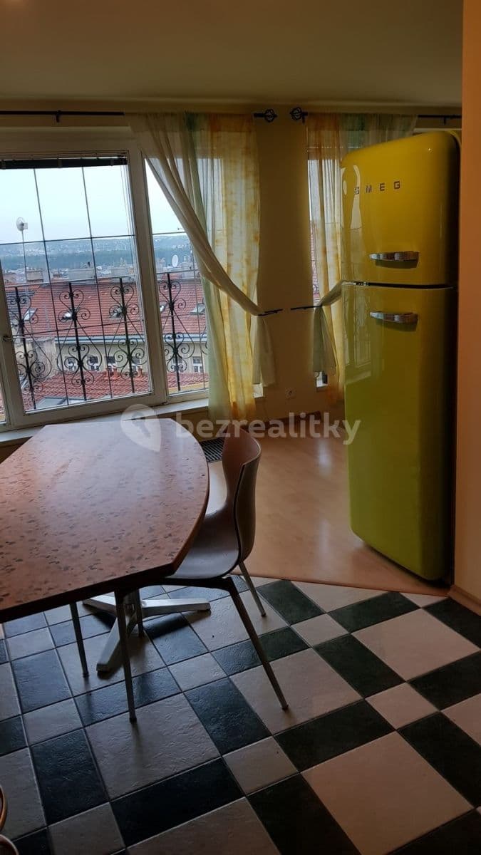 Prenájom bytu 3-izbový 88 m², Ježkova, Praha, Praha Prenájom bytu 3-izbový 88 m², Ježkova, Praha, Praha
