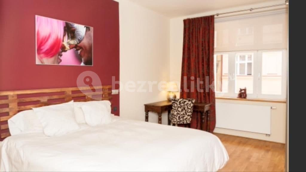 Prenájom bytu 3-izbový 66 m², Haškova, Praha, Praha Prenájom bytu 3-izbový 66 m², Haškova, Praha, Praha