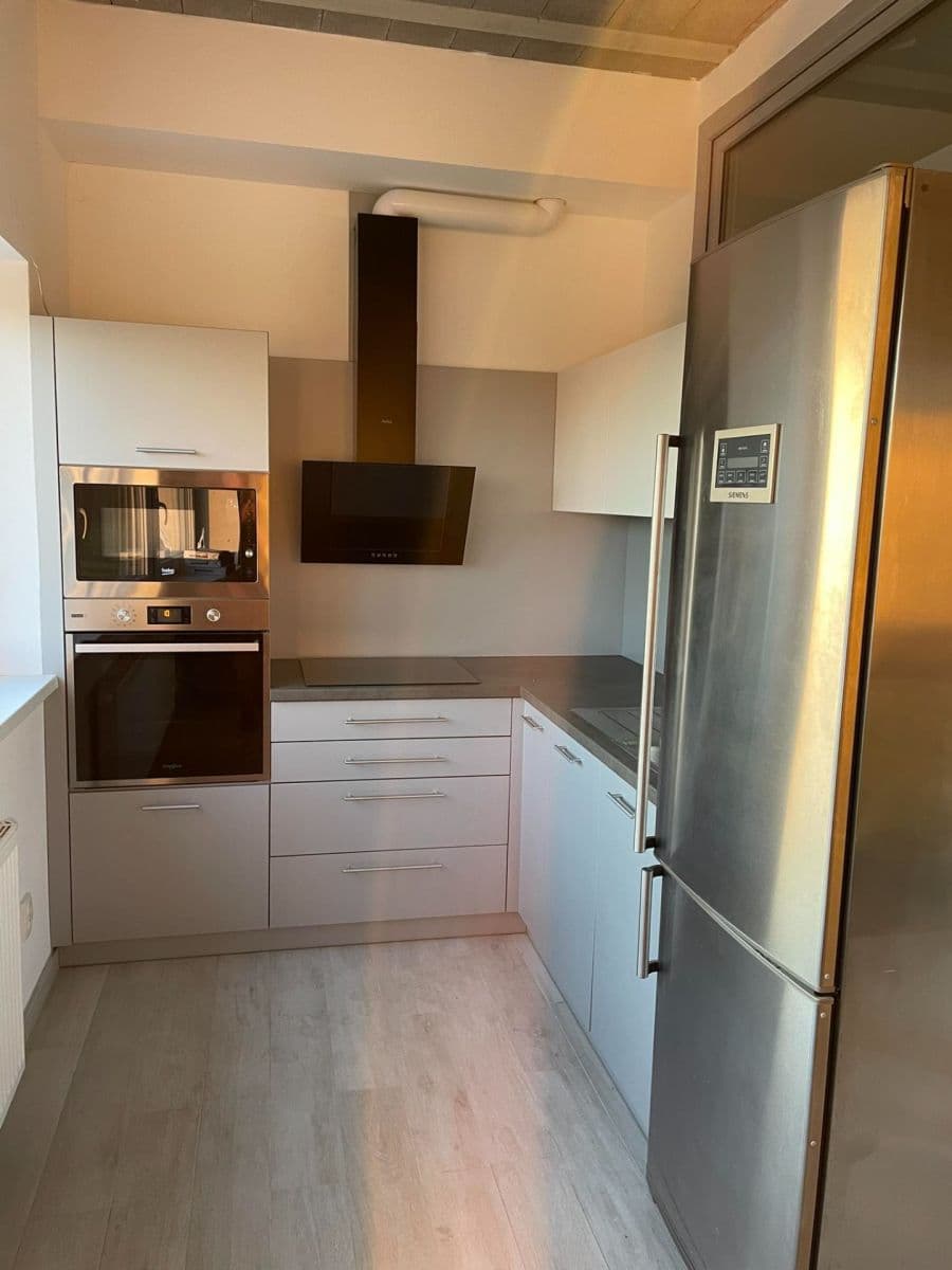 Predaj nebytového priestoru 4.576 m², Ořechov, Zlínský kraj Predaj nebytového priestoru 4.576 m², Ořechov, Zlínský kraj