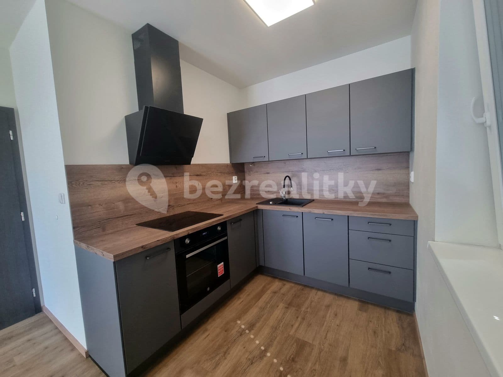 Prenájom bytu 2-izbový 52 m², Zámečnická, Nymburk, Středočeský kraj Prenájom bytu 2-izbový 52 m², Zámečnická, Nymburk, Středočeský kraj