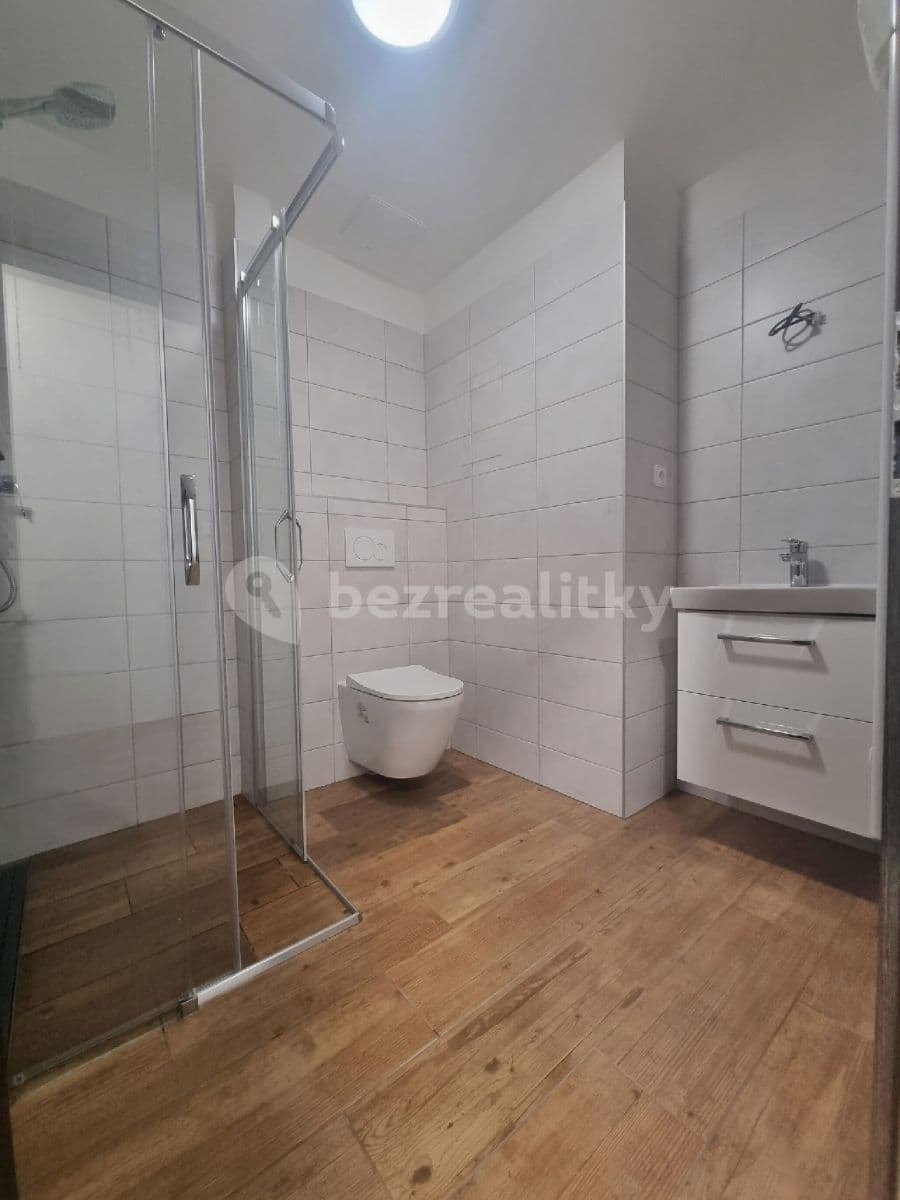 Prenájom bytu 2-izbový 52 m², Zámečnická, Nymburk, Středočeský kraj Prenájom bytu 2-izbový 52 m², Zámečnická, Nymburk, Středočeský kraj